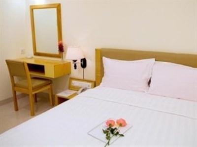 Hanz 82 Le Lai Sen Hotel Ho Chi Minh City Room photo